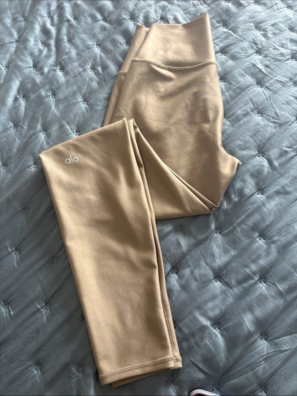 ALO Yoga High-Rise Leggings in Taupe